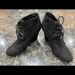 Thalia Sodi- booties